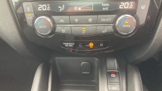 Nissan Qashqai 1.2 DiG-T N-Connecta 5dr Petrol Hatchback
